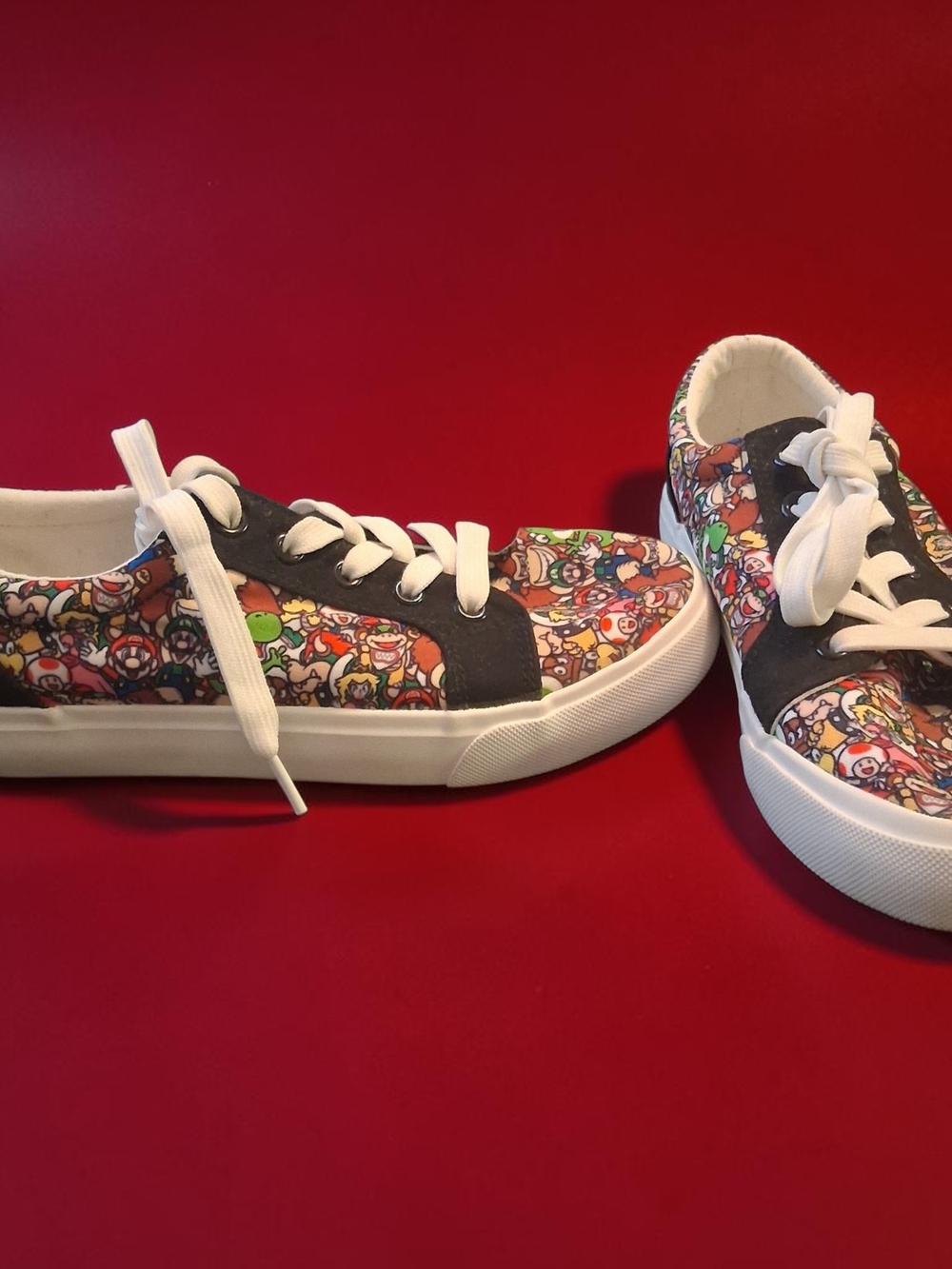 Ground Up Nintendo Super Mario Bros Sneakers All-over colorful Charachter Uni 5